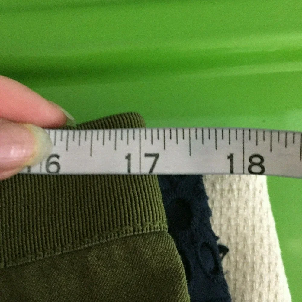 Isaac Mizrahi Pants Womens‎ Sz 14P Olive Green Stretch Casual Crop Leggings